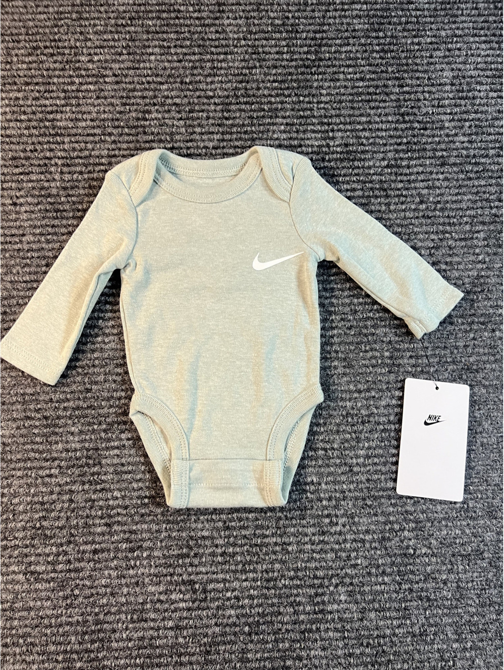 NWT - Nike Newborn Baby Bodysuit Long Sleeve Light Green Sage